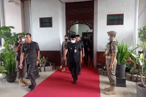 Satpol PP dan Damkar Prov. Kalsel Melaksanakan GIAT PAM Gubernur Kalsel pada Rapat Paripurna DPRD provinsi Kalimantan Selatan