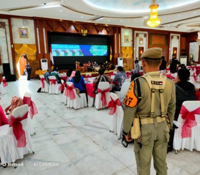 Satpol PP dan Damkar Prov. Kalsel Melaksanakan PAM Gubernur Kalsel pada Acara Ekspose Hasil Kajian Pengamanan Lingkungan Hidup Provinsi Kalimantan Selatan